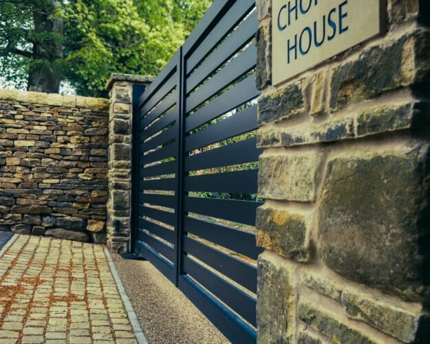 aluminium electric gates 1